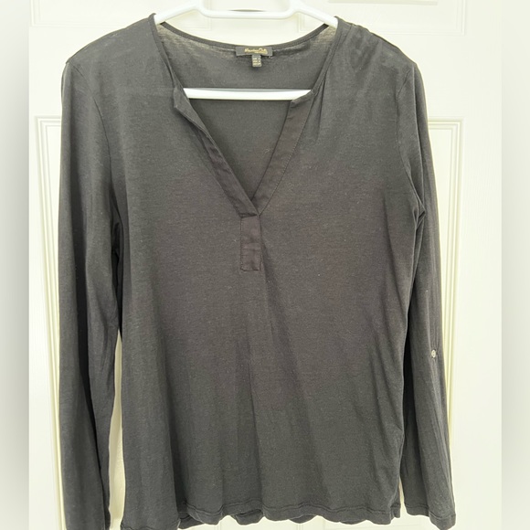 Soft black long sleeved top - Picture 1 of 3